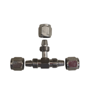 C32 – Conexão em “T” com Rosca e Porcas Ø 6,0 mm (Entrada de Água)